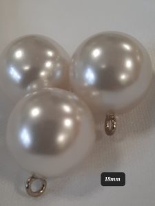 Polyester button pearl metal shank 18mm Ivory