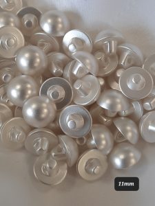 Pearl Button 11mm Ivory self-shank