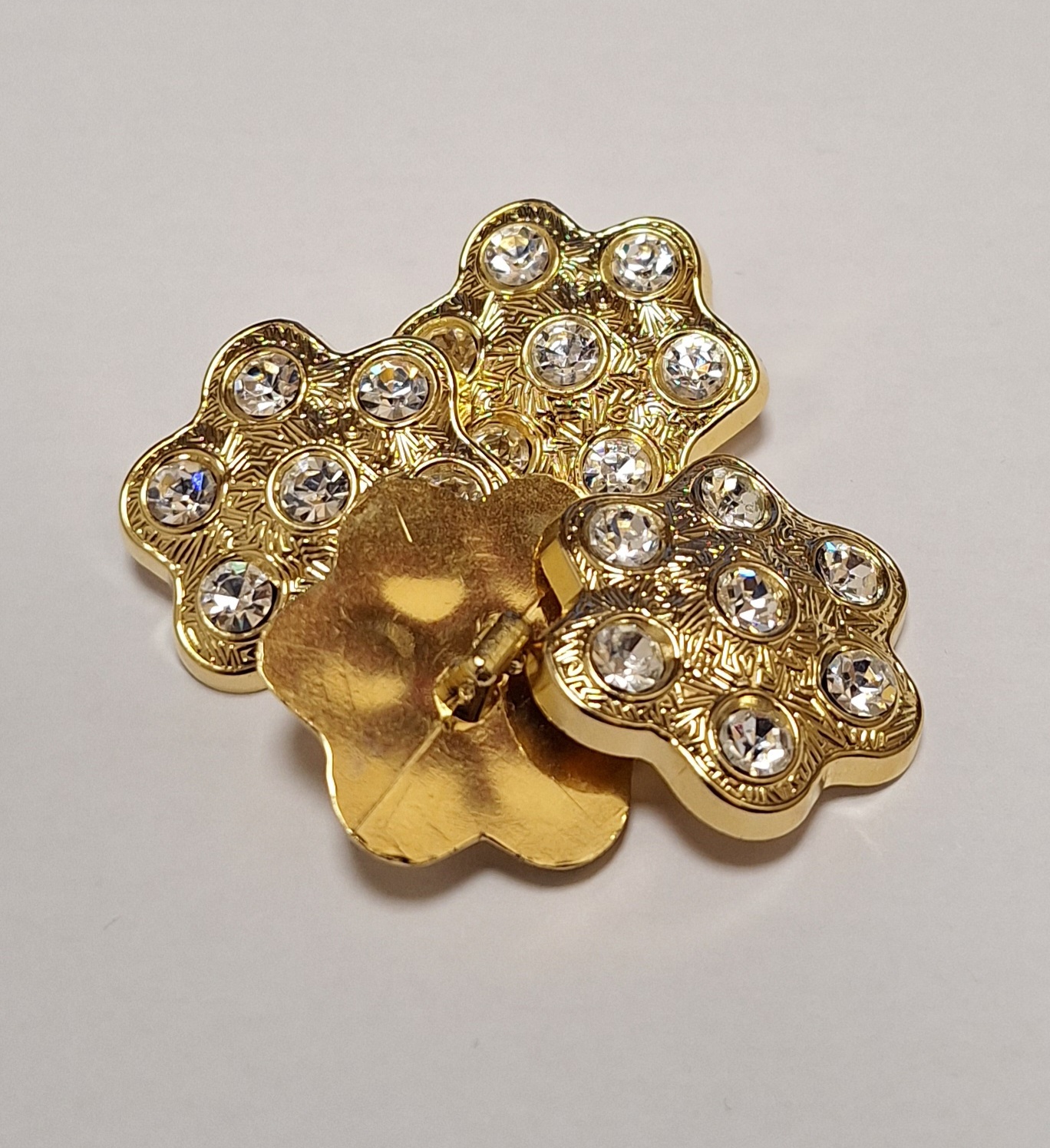 Diamante button , gold metal effect with classic cluster